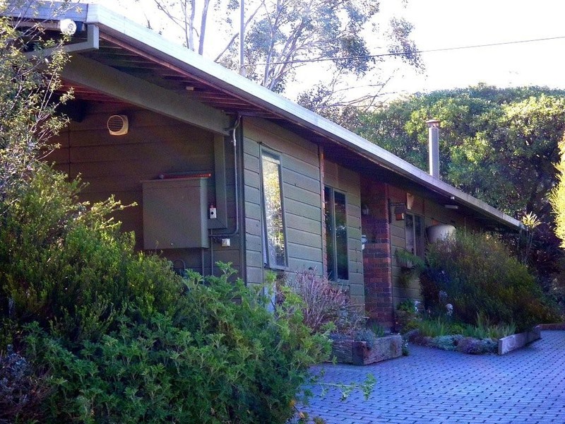 100 Glen Drouitt Road, Mount Macedon VIC 3441