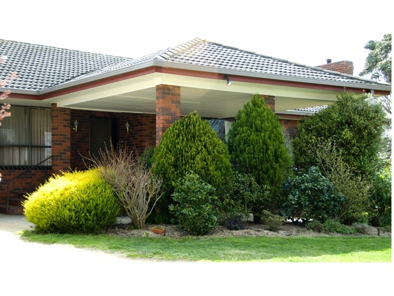 32 Peck Court, New Gisborne VIC 3438