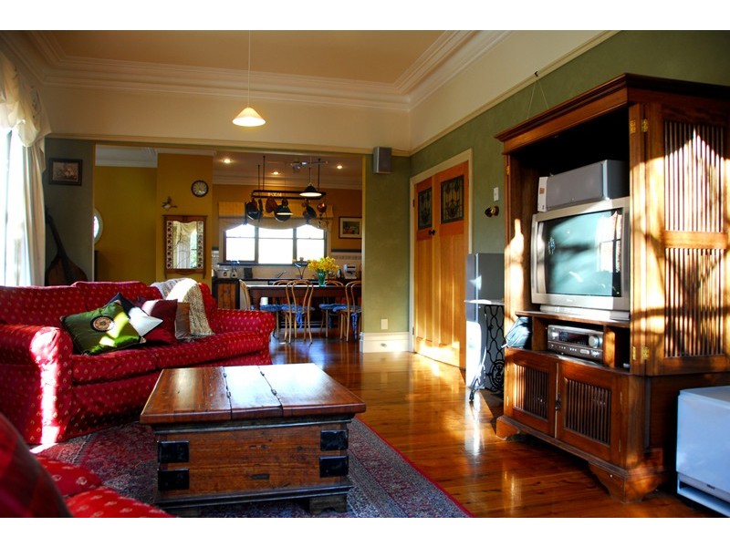 9 Slattery Crescent, Gisborne VIC 3437