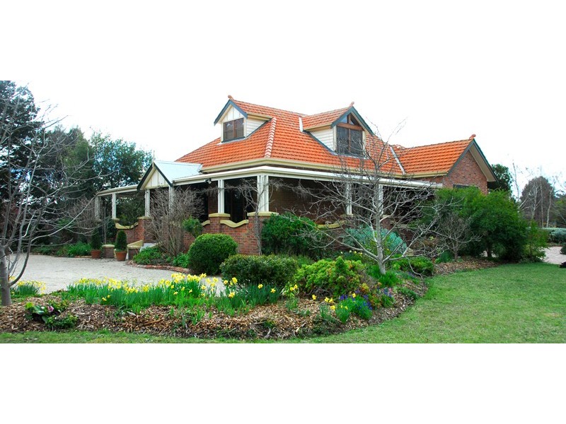 9 Slattery Crescent, Gisborne VIC 3437