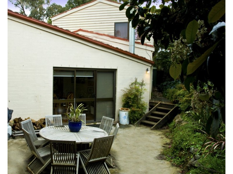 2 Centenary Avenue, Macedon VIC 3440