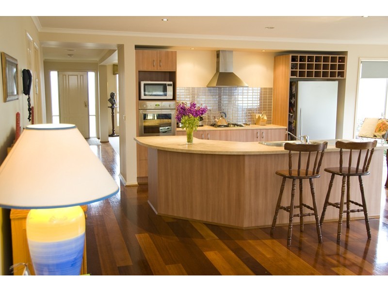 25 Carinya Drive, Gisborne VIC 3437