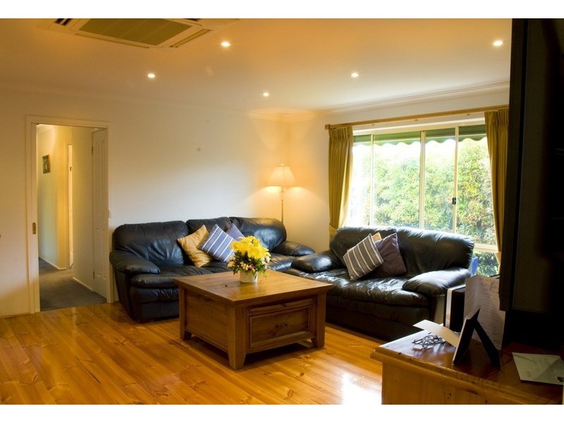 9 Comic Court, New Gisborne VIC 3438