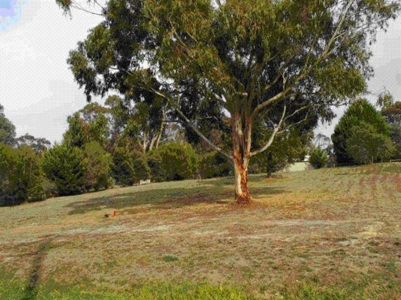 10-12 Greene Street, Macedon VIC 3440