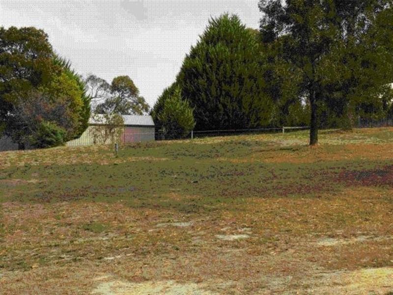 10-12 Greene Street, Macedon VIC 3440