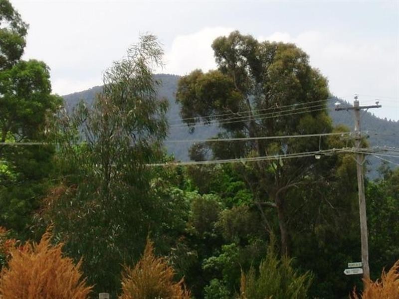 10-12 Greene Street, Macedon VIC 3440