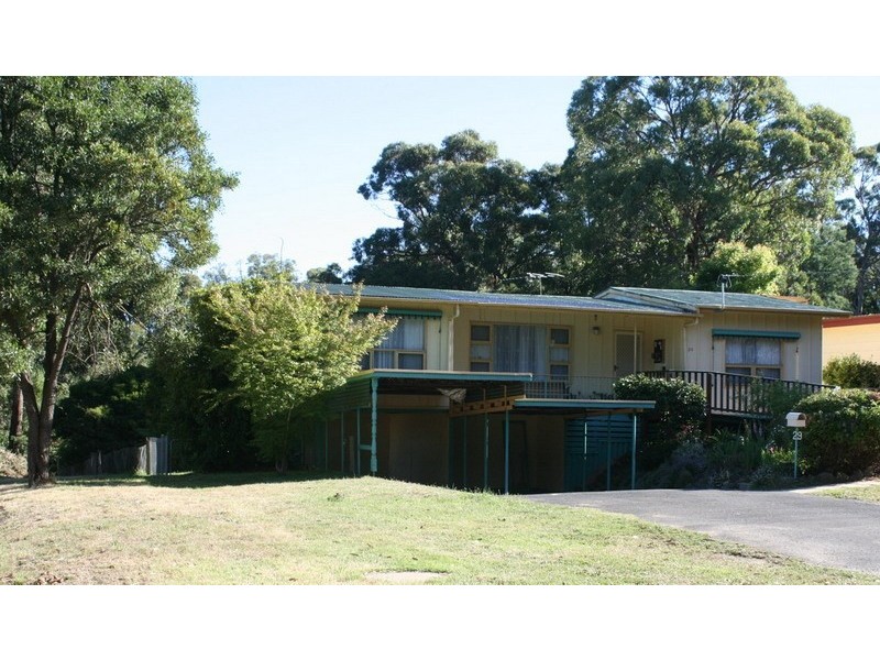 29 English Street, Macedon VIC 3440