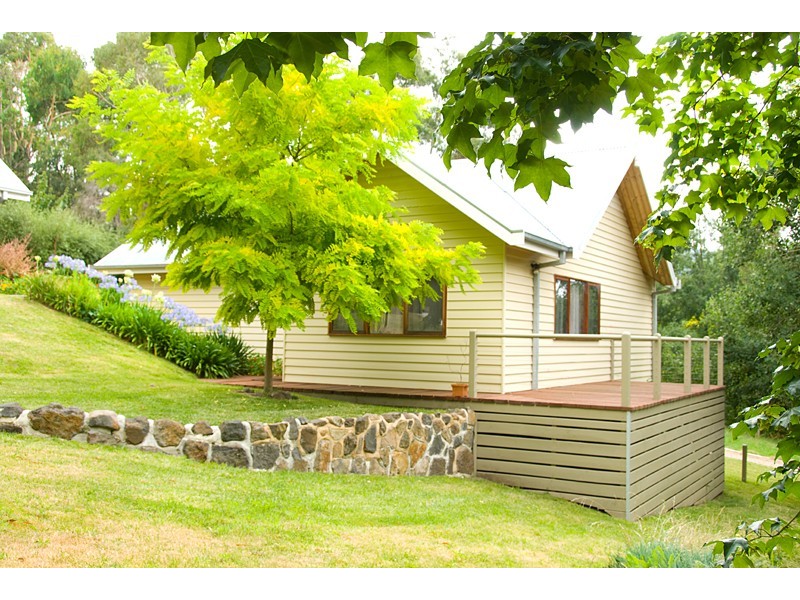 12 Cheniston Road, Mount Macedon VIC 3441