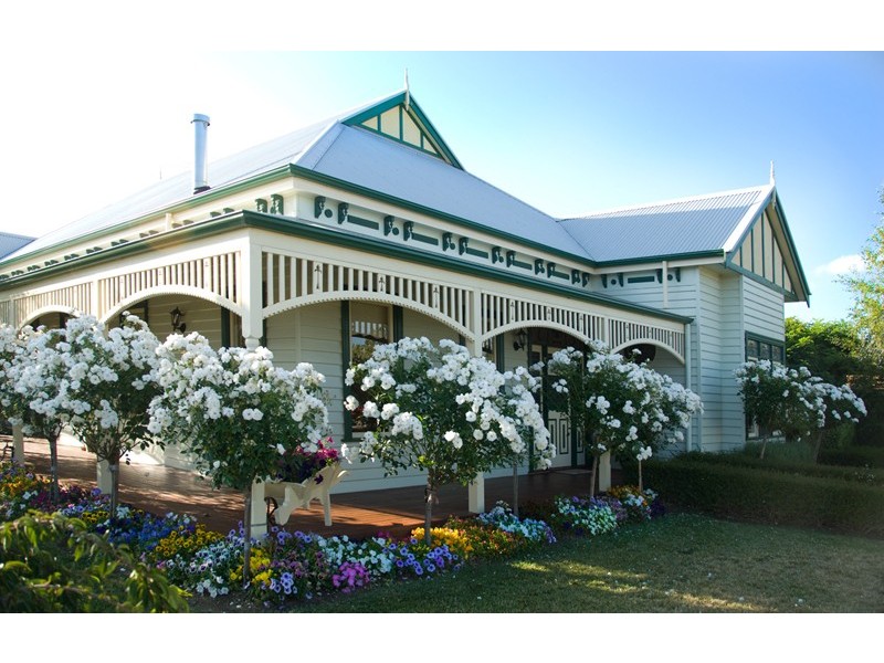 11 Hyperno Court, New Gisborne VIC 3438