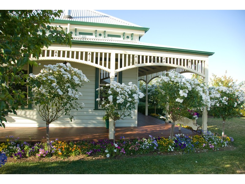 11 Hyperno Court, New Gisborne VIC 3438