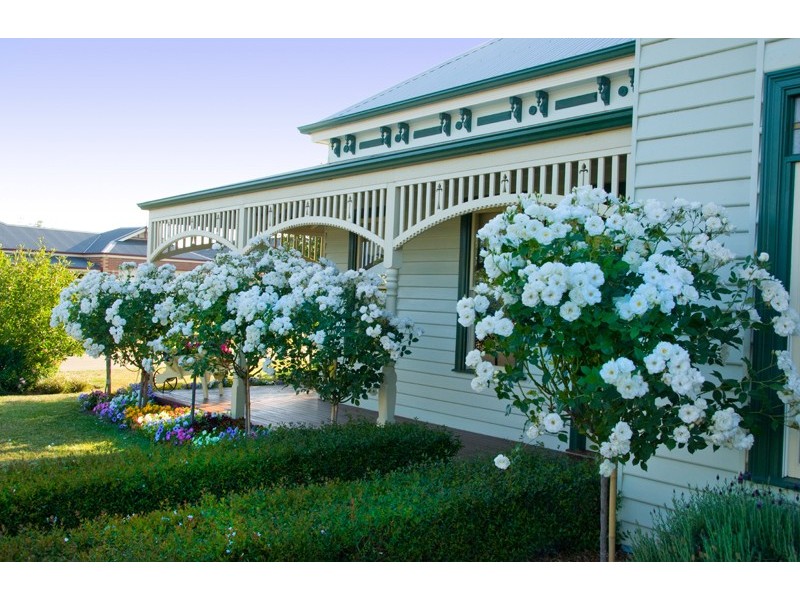 11 Hyperno Court, New Gisborne VIC 3438