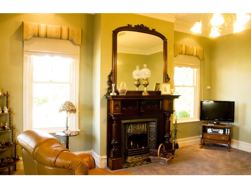 11 Hyperno Court, New Gisborne VIC 3438