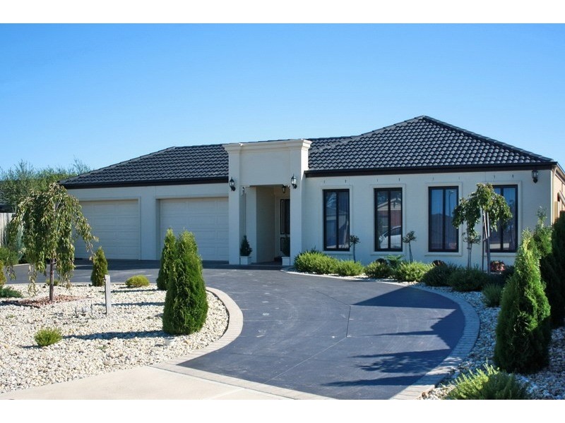 16 Egan Court, Riddells Creek VIC 3431