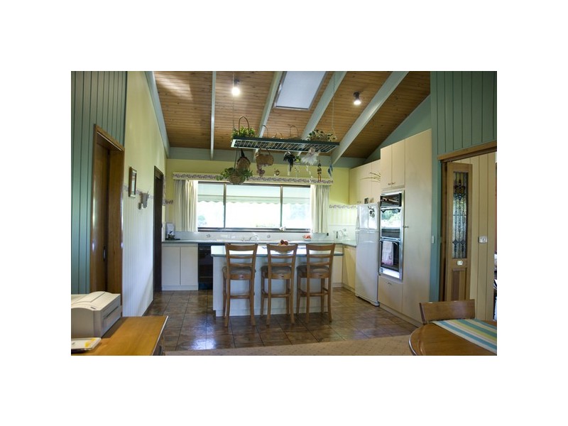 28 Jeffrey Court, Gisborne South VIC 3437