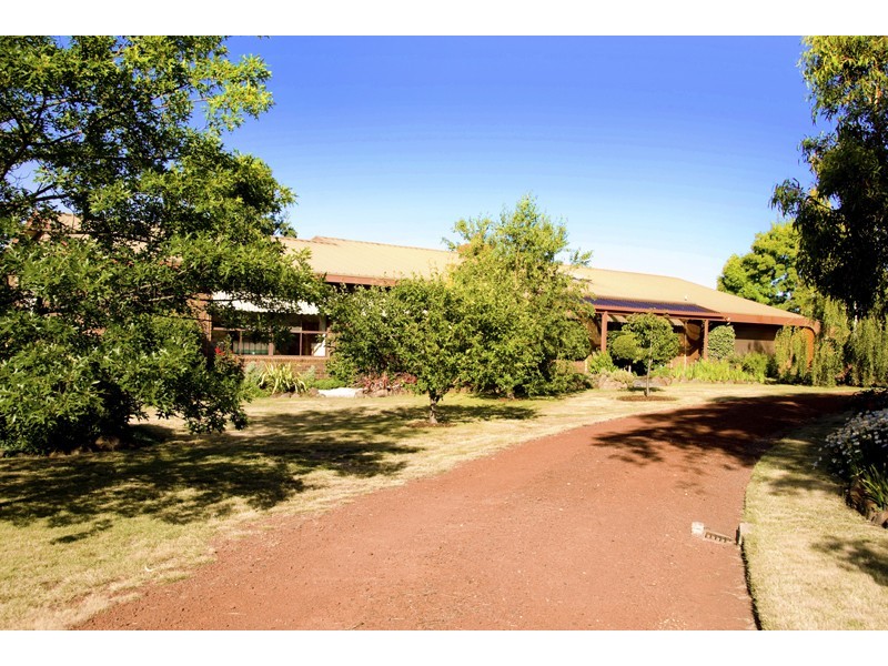 28 Jeffrey Court, Gisborne South VIC 3437