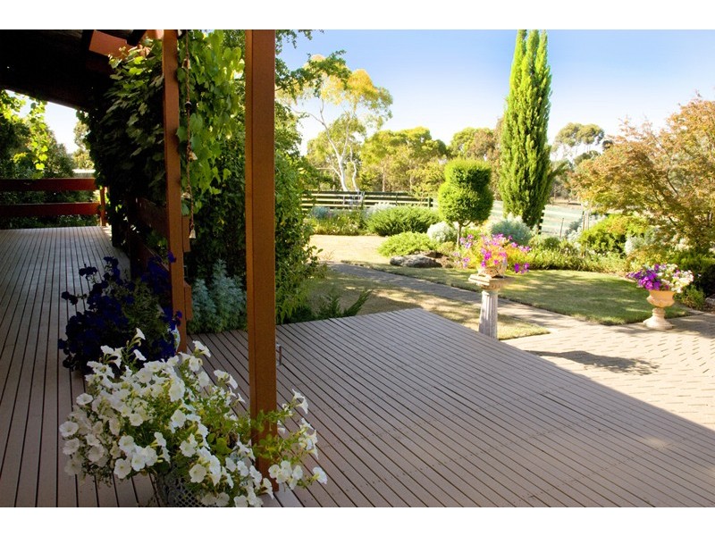 28 Jeffrey Court, Gisborne South VIC 3437