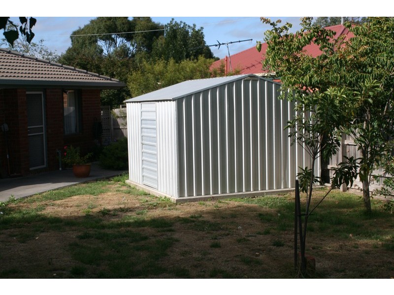 8 Scenic Court, Gisborne VIC 3437