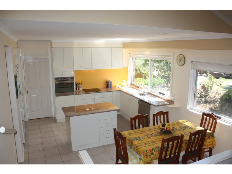 39 Hillview Rise, Gisborne South VIC 3437