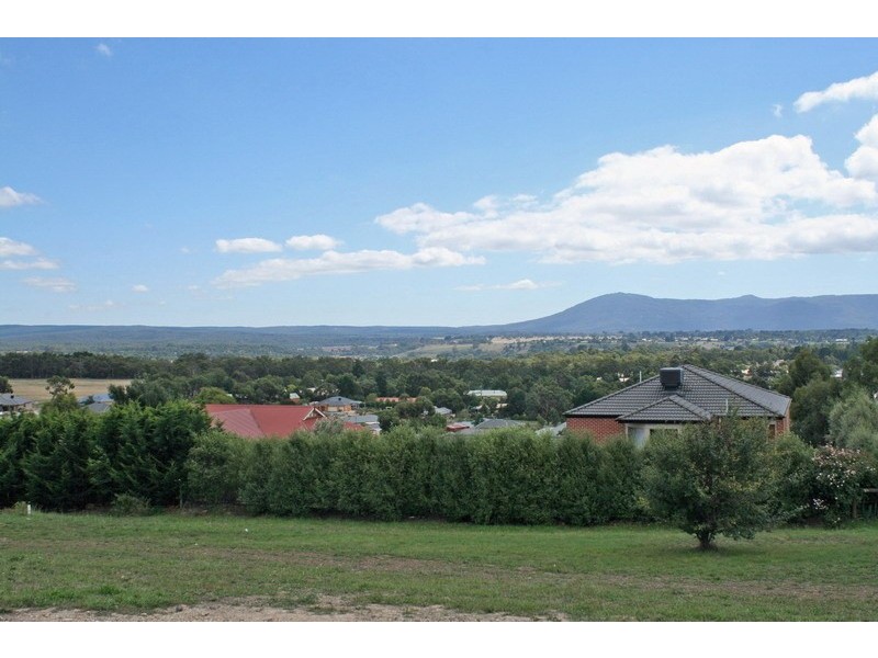 9 Grange Court, Gisborne VIC 3437