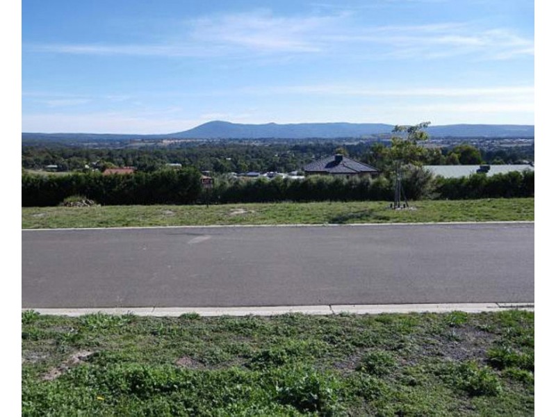 9 Grange Court, Gisborne VIC 3437