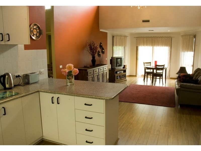 13 Chessy Park Drive, New Gisborne VIC 3438