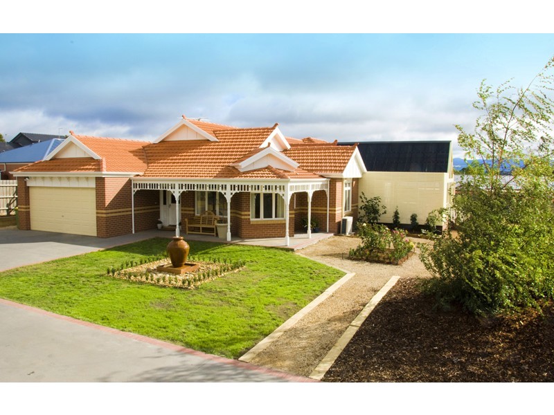 13 Choice Place, Gisborne VIC 3437