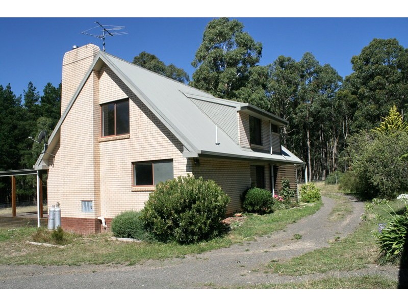 317 Fitzgerald Road, Bullengarook VIC 3437