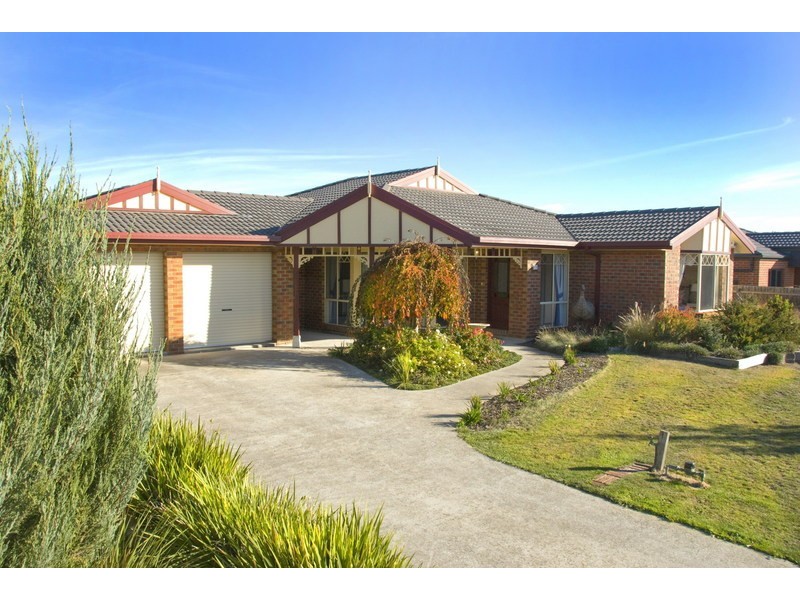 18 Kiwi Court, New Gisborne VIC 3438