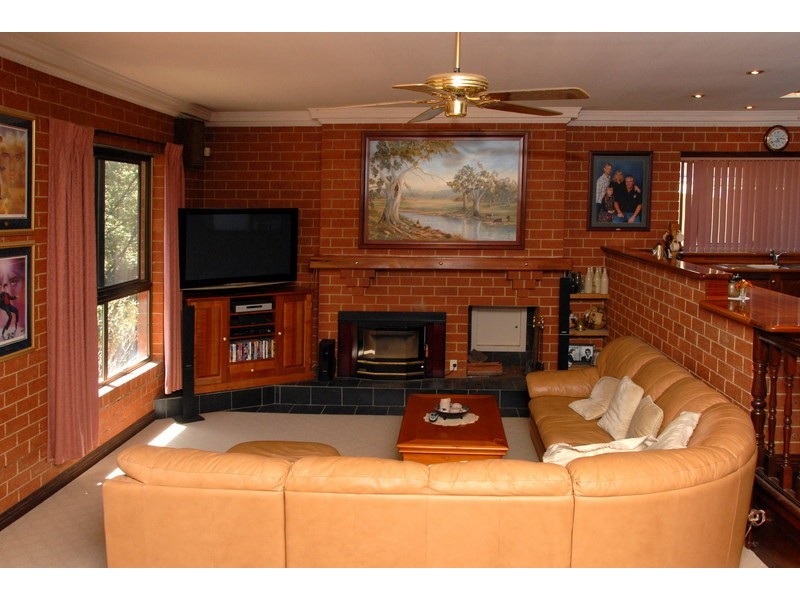 4 Harpers Street, Tylden VIC 3444