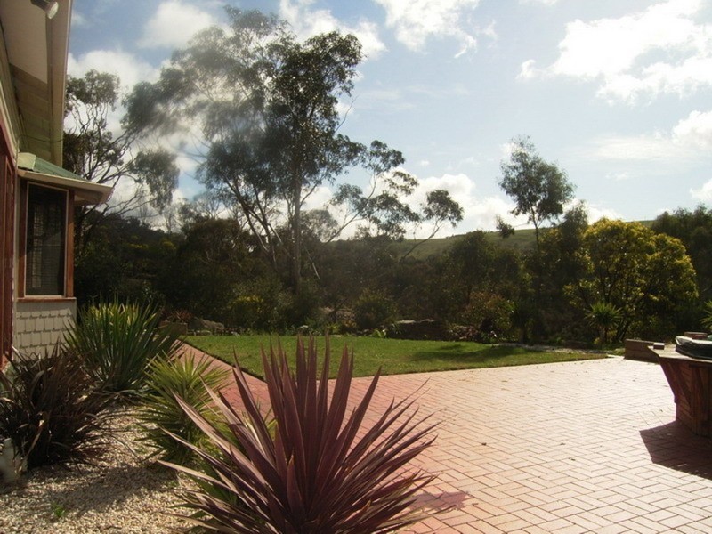 110 McMullins Lane, Coimadai VIC 3340