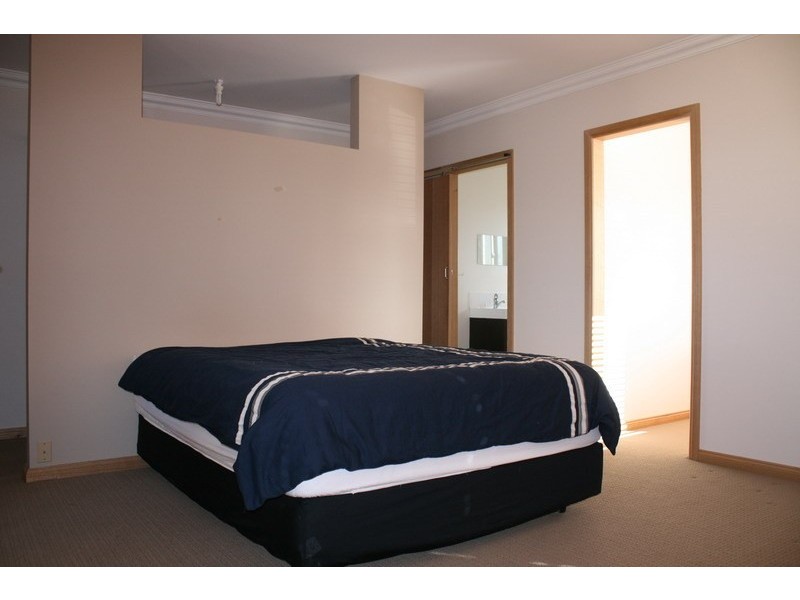 38 Parkview Street, Gisborne VIC 3437