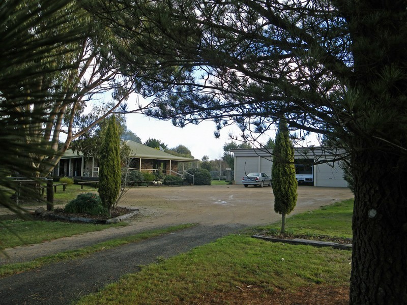 77 Fraser Road, Lancefield VIC 3435