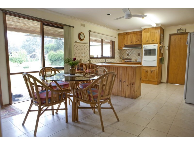 77 Fraser Road, Lancefield VIC 3435