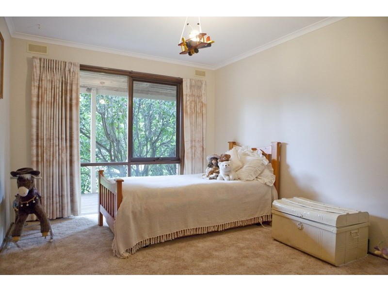 77 Fraser Road, Lancefield VIC 3435