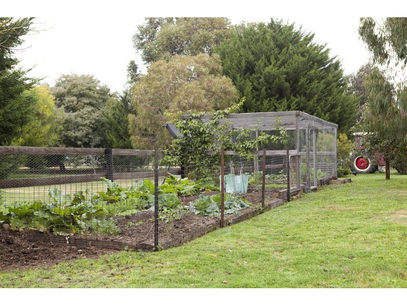 77 Fraser Road, Lancefield VIC 3435