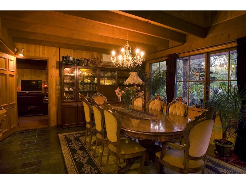 5 Cedar Lane, Mount Macedon VIC 3441