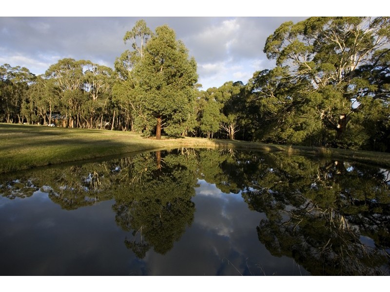 5 Cedar Lane, Mount Macedon VIC 3441