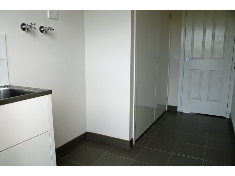 8 Thomas Place, Gisborne VIC 3437