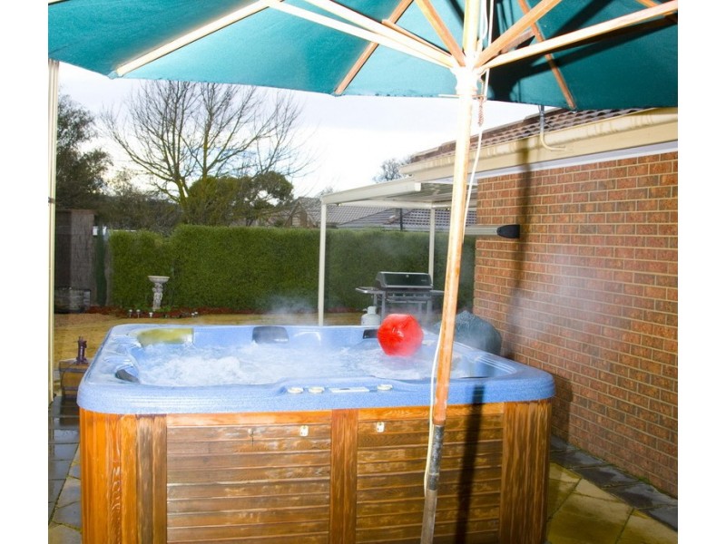 13 Acacia Court, Gisborne VIC 3437