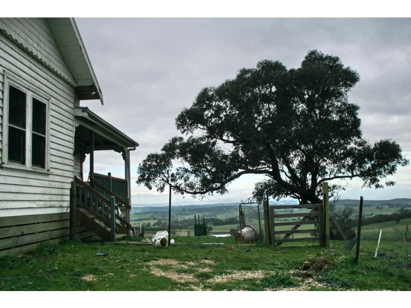 134 Springfield Road, Romsey VIC 3434