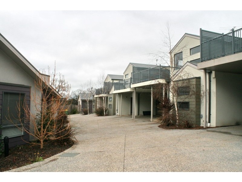 7/1 – 5 Rodney Street, Gisborne VIC 3437