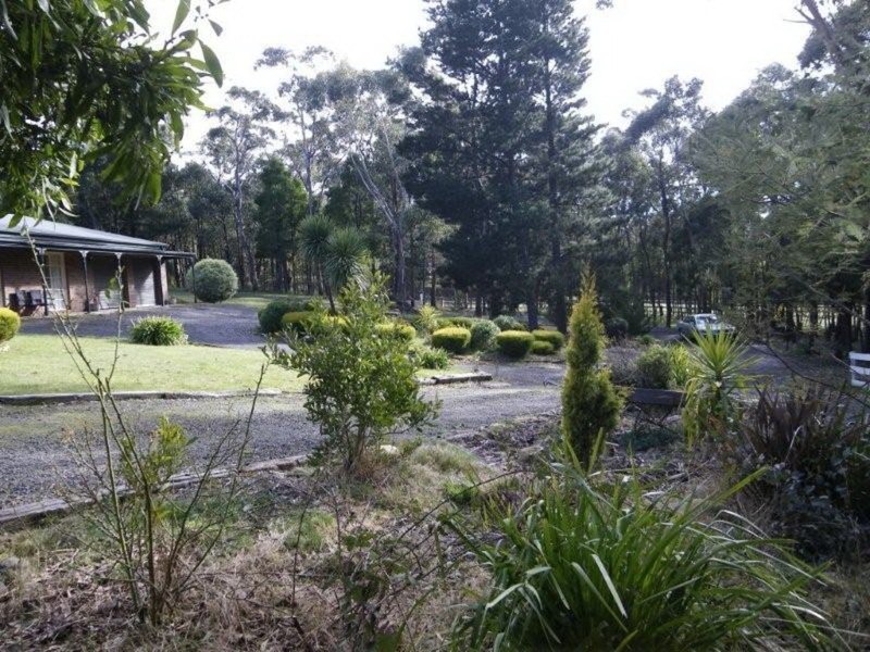 28 Greig Court, Woodend VIC 3442