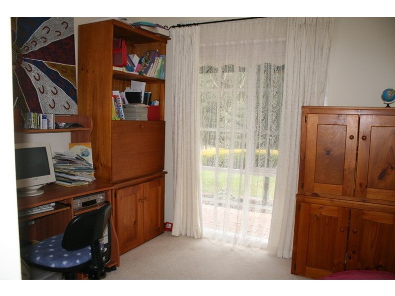 28 Greig Court, Woodend VIC 3442