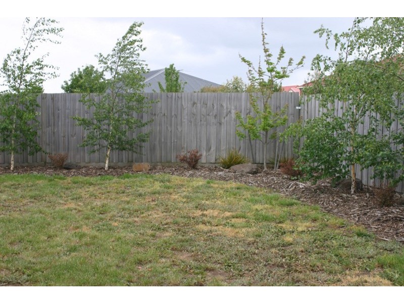 17 Hilltop Way, Gisborne VIC 3437