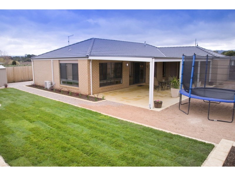 3 Colwyn Court, New Gisborne VIC 3438
