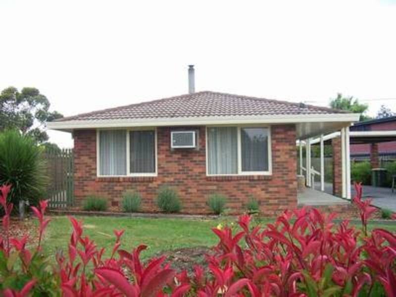 21 Howey Street, Gisborne VIC 3437