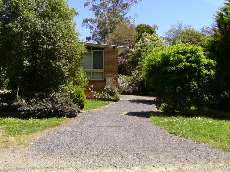 34 Centenary Avenue, Macedon VIC 3440