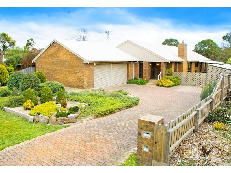 28 Grant Avenue, Gisborne VIC 3437