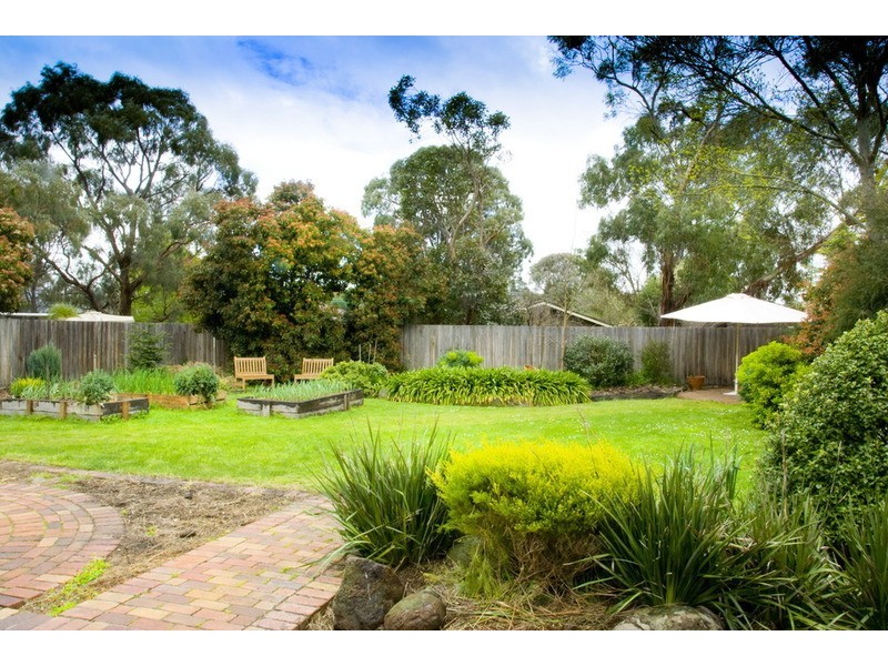 28 Grant Avenue, Gisborne VIC 3437