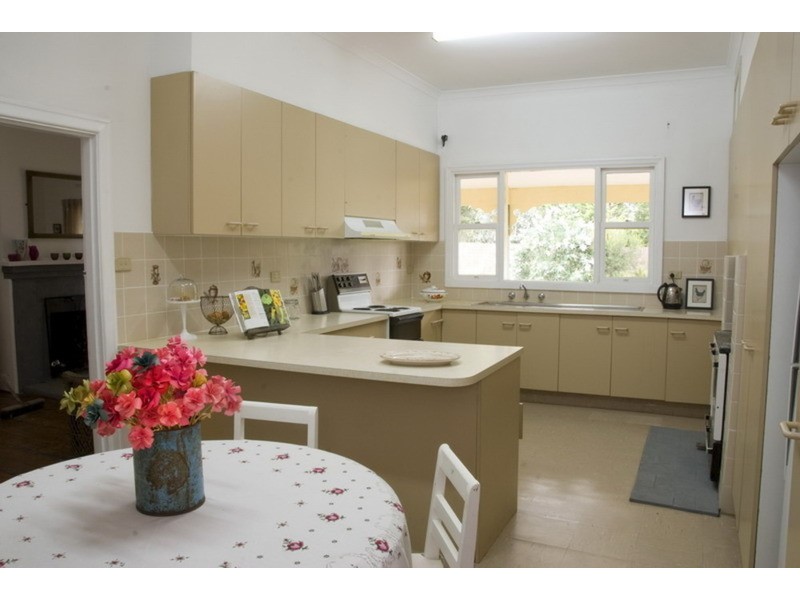 2060 Melbourne – Lancefield Road, Monegeetta VIC 3433